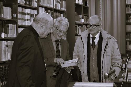 Gianfranco Ravasi, Claudio Marazzini, Paolo D'Achille nella Biblioteca dell'Accademia